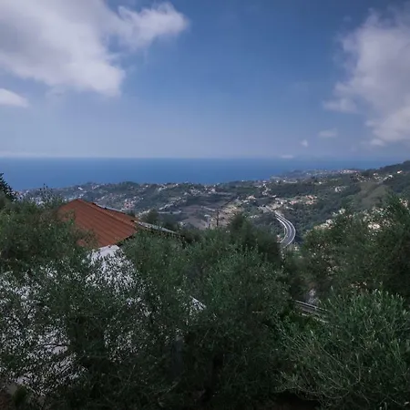 La Casa Di Elda サンレモ